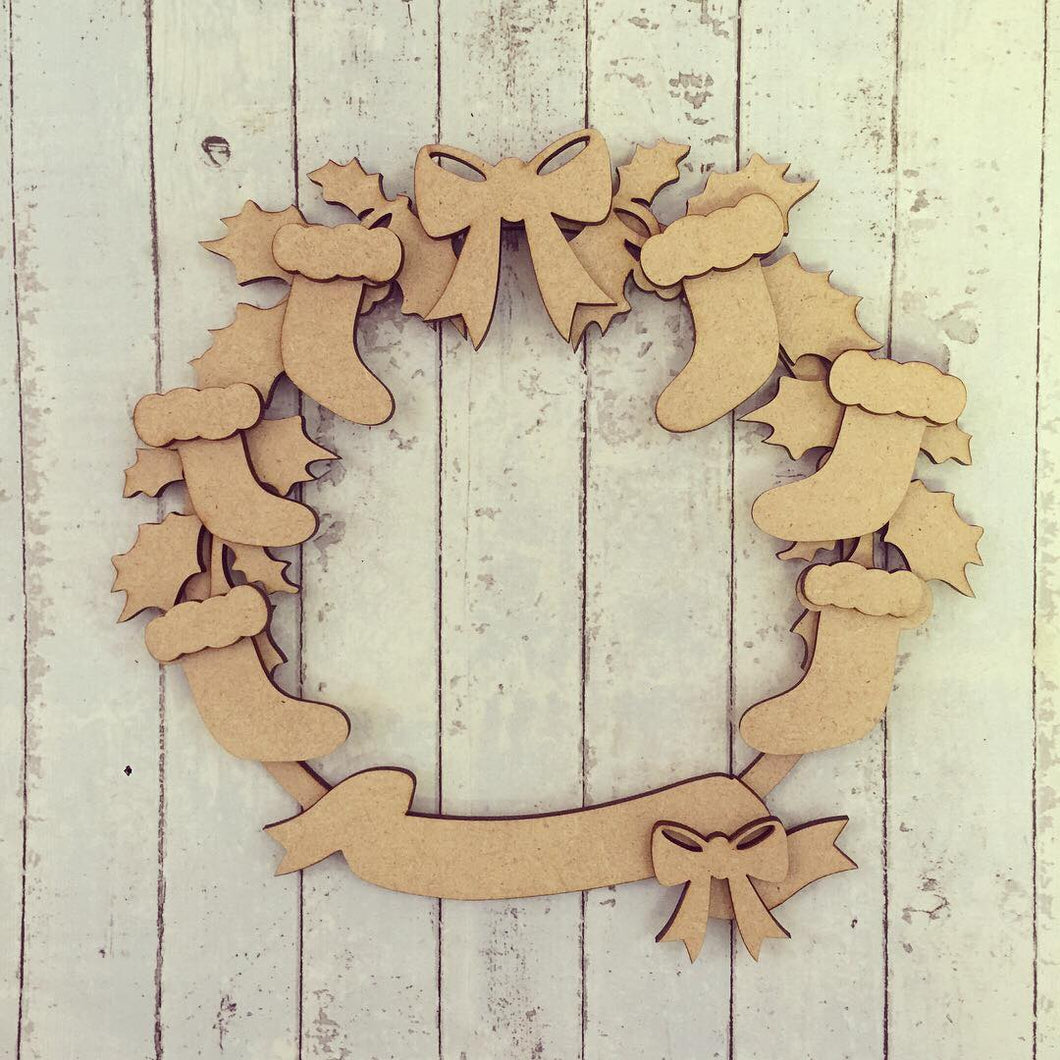 CH039 - MDF Stocking Family Wreath - Olifantjie - Wooden - MDF - Lasercut - Blank - Craft - Kit - Mixed Media - UK