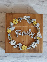 W019 - MDF Retro Flower - Initial Wreath - Olifantjie - Wooden - MDF - Lasercut - Blank - Craft - Kit - Mixed Media - UK