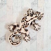 OL3411 - Floral Lizard shape (optional backing) - Olifantjie - Wooden - MDF - Lasercut - Blank - Craft - Kit - Mixed Media - UK