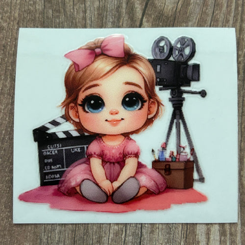 UV104 - UVDTF - Decal only - Child Sitting Film maker - Olifantjie - Wooden - MDF - Lasercut - Blank - Craft - Kit - Mixed Media - UK