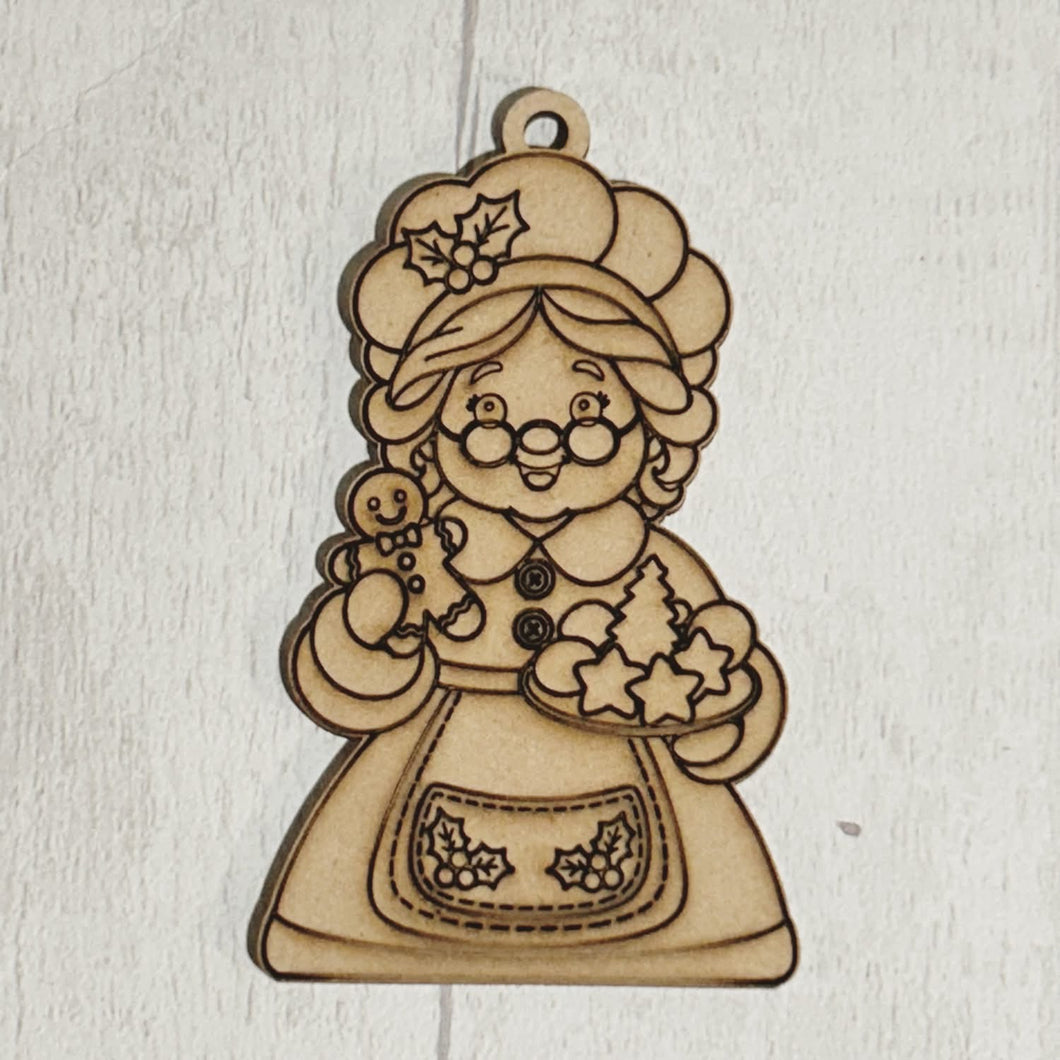 NO939 - MDF  Engraved Mrs Claus Bauble 12.5cm