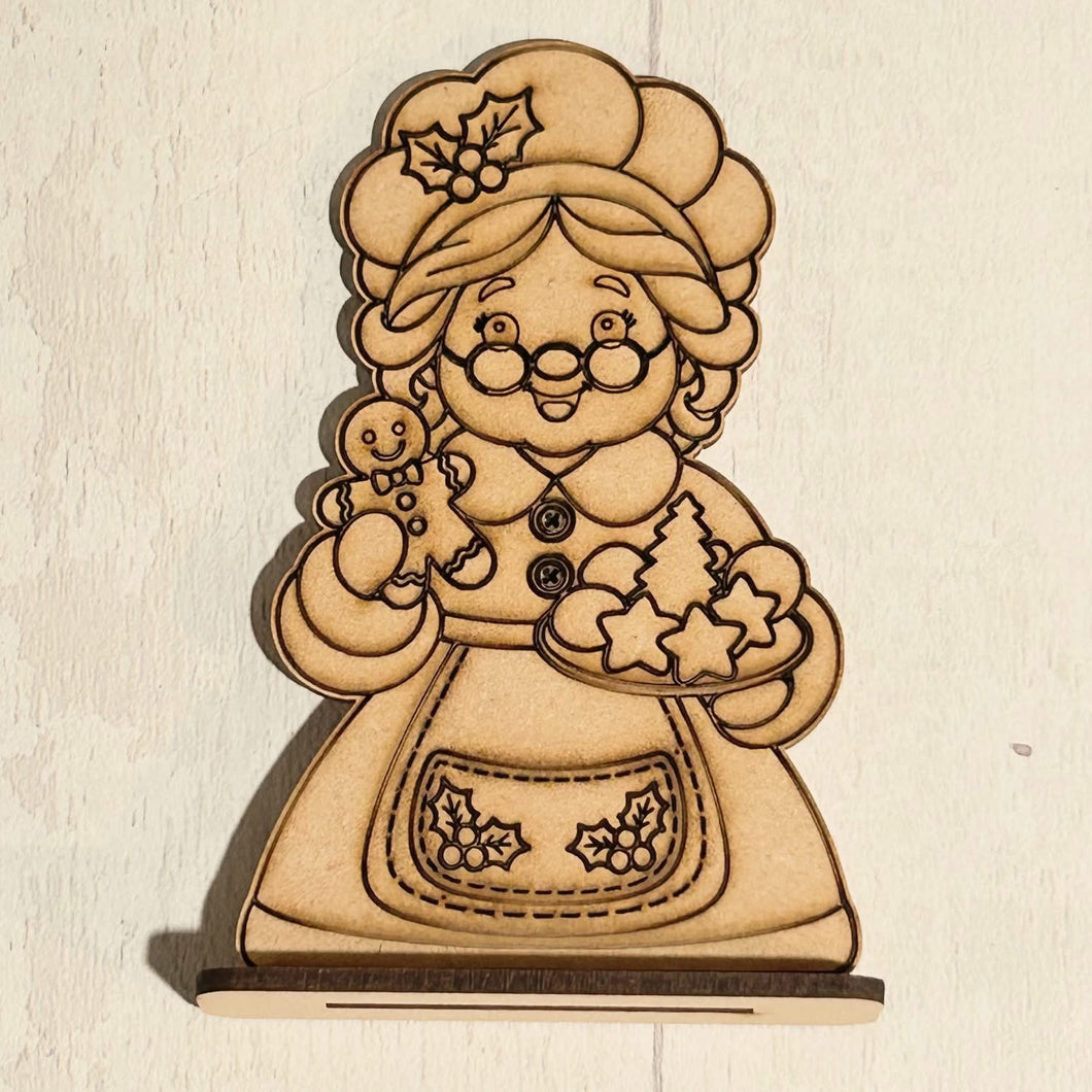 NO936 - MDF Freestanding Engraved Mrs Claus 12.5cm