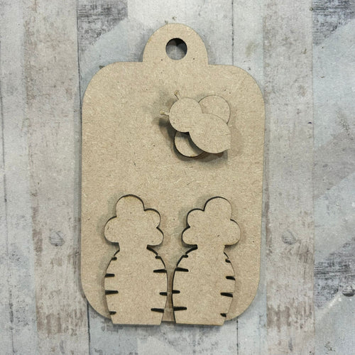 NO608 - MDF 2 Sizes Farmhouse Carrot Bee Tag Hanging - Olifantjie - Wooden - MDF - Lasercut - Blank - Craft - Kit - Mixed Media - UK