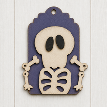 NO925 - MDF Skeleton Halloween Tag Bauble Ornament