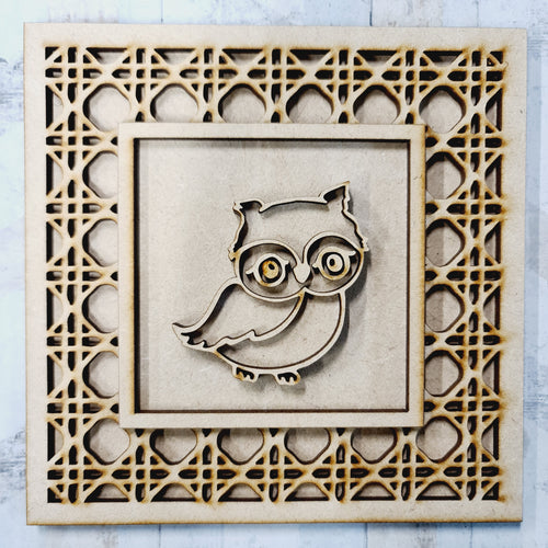 OL1504 - MDF Rattan effect square plaque with doodle animal - Owl - Olifantjie - Wooden - MDF - Lasercut - Blank - Craft - Kit - Mixed Media - UK