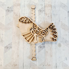 SJ381 - MDF Carousel Bird - Olifantjie - Wooden - MDF - Lasercut - Blank - Craft - Kit - Mixed Media - UK