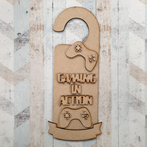 DH001 - Door Hanger - Gaming in Action - Olifantjie - Wooden - MDF - Lasercut - Blank - Craft - Kit - Mixed Media - UK