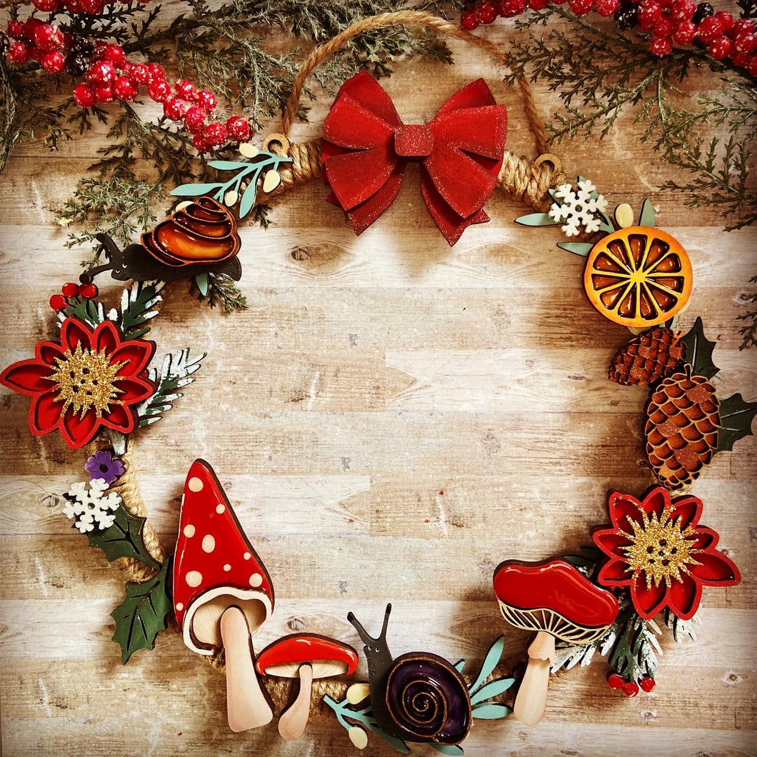 OL1177 - MDF Large Cottage Core Christmas Wreath - Olifantjie - Wooden - MDF - Lasercut - Blank - Craft - Kit - Mixed Media - UK
